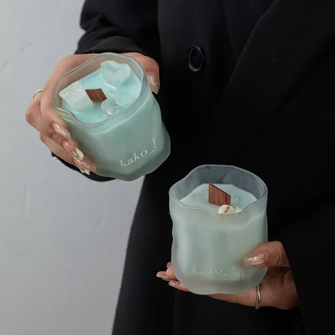 Minimalist Frosted Glass Soy Wax Scented Candle With Natural Crystal Stone Aromatherapy Candle For Home Decor Gift
