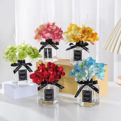 Hydrangea Reed Diffuser Essential Oil Home Indoor Aromatherapy Fragrance Bottle With Artificial Flower Rattan Gift