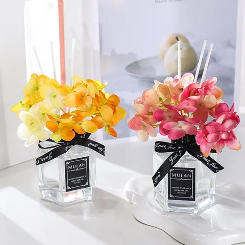 Hydrangea Reed Diffuser Essential Oil Home Indoor Aromatherapy Fragrance Bottle With Artificial Flower Rattan Gift