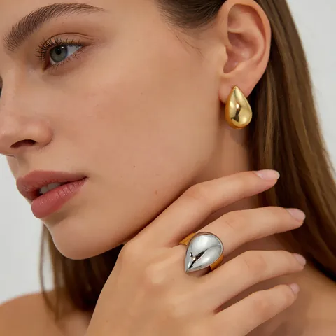 Conjunto Minimalista de Anillo Abierto y Pendientes de Gota de Agua de Acero Inoxidable Oro Bicolor Acero de Titanio Liso Regalo de Joyería de Moda