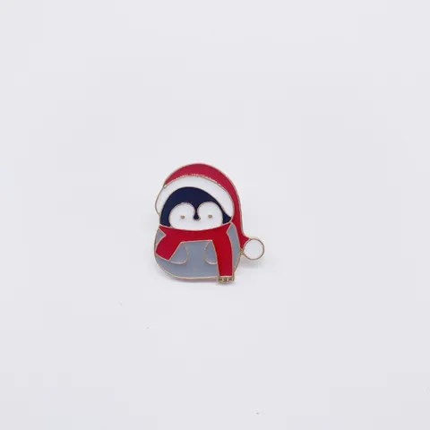 Christmas Penguin Brooch Cute Cartoon Enamel Pin Alloy Santa Claus Elk Snowman Badge Jewelry Gift