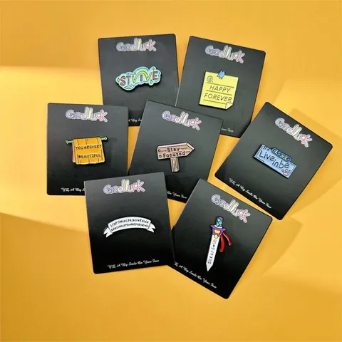 Fashion Alloy Enamel Letter Brooch Pin Trendy Alphabet Badges Clothes Bag Accessories Student Gift