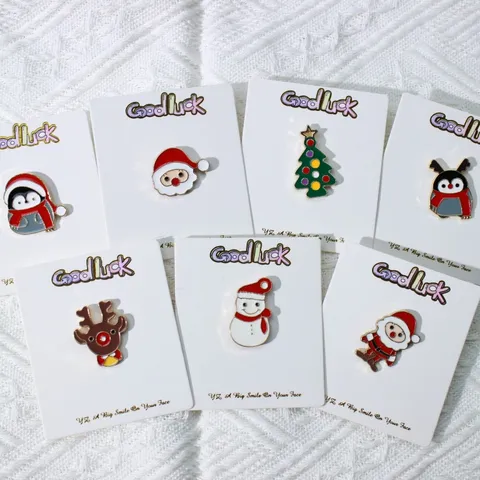 Cartoon Christmas Series Alloy Brooch Cute Santa Claus Snowman Elk Enamel Badge Xmas Gift Party Jewelry