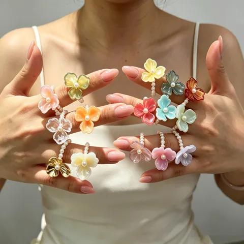 Korean Sweet Floral Artificial Pearl Elastic Ring Resin Flower Beaded Finger Ring Sweet Style Women Fashion Jewelry