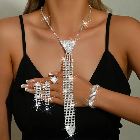 Mode Koper Strass Strik Ketting Kwastje Oorbellen Armband Ring Sieradenset Elegant Glanzend Kristal Bruid Bruiloft Feest Vierdelige Accessoires Voor Vrouwen