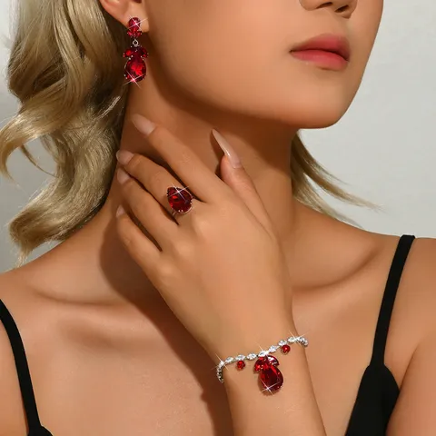 Set di Gioielli in Rame con Strass di Moda Elegante Design a Goccia d'Acqua e Foglia Orecchini Collana Anello Bracciale per Matrimonio Festa Donna Accessori