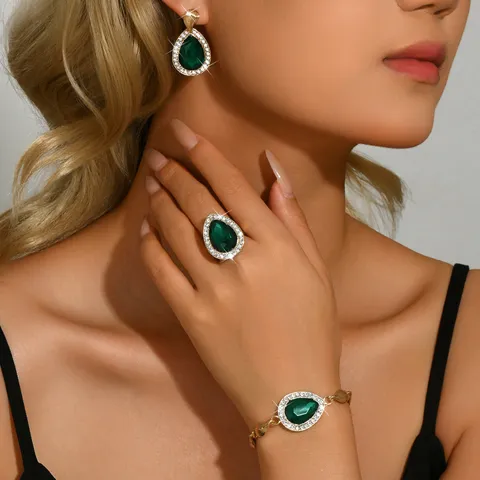 Set di Gioielli in Lega di Zinco Con Strass a Goccia d'Acqua per Donna Orecchini Collana Bracciale Anello Ovale Con Cristalli Colorati Accessori Moda