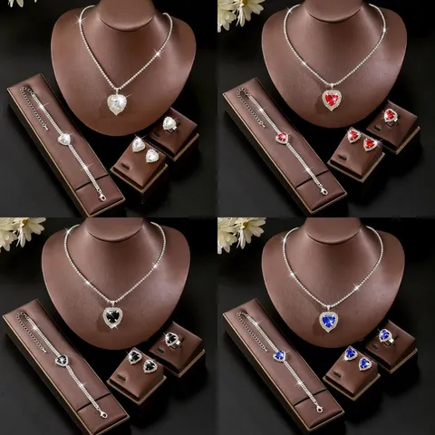 Set Gioielli Cuore in Rame e Strass Lusso Leggero Elegante Catena a Castone Collana Bracciale Orecchini Anello Set per Donna Banchetto Matrimonio Accessori Abito