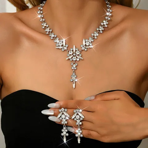 Bridal Alloy Leaf Tassel Necklace And Earrings Set High-End Rhinestone Wedding Jewelry Set For Women Party Prom Accessories