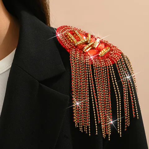 Luxury Alloy Rhinestone Tassel Epaulet Brooch Vintage Shoulder Chain Board Apparel Accessory For Suits Blazer Women Men