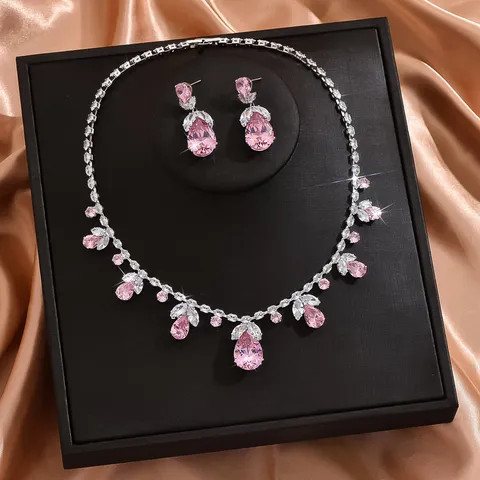 Raffinato Set di Gioielli da Sposa in Rame e Zirconia Collana e Orecchini a Goccia d'Acqua per Banchetto di Nozze Donna