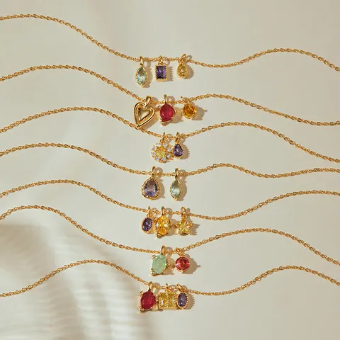 18K Vergoldete Kupfer Bunte Zirkonia Anhänger Halskette Für Damen Elegante Herz Blume Stern Edelstein Zierliche Gliederkette Schmuck