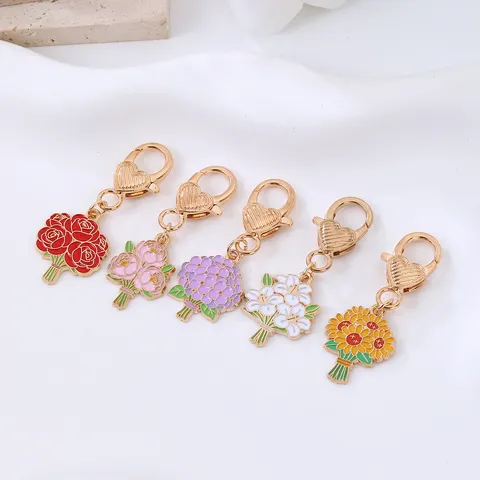 Fashion Alloy Enamel Flower Bouquet Keychain Heart Clasp Cartoon Plant Rose Sunflower Bag Pendant Couple Souvenir Gift