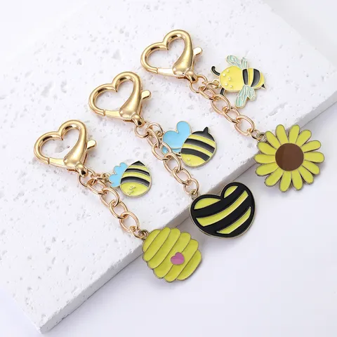 Süßer Insekt Biene Wabe Sonnenblume Herz Schlüsselanhänger Zinklegierung Emaille Taschenanhänger Pastoral Stil Schlüsselring Für Damen