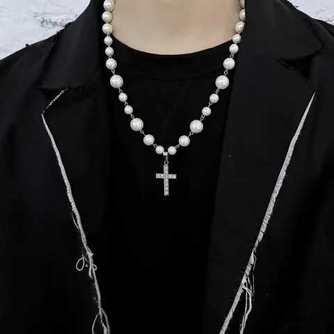 Cooler Ins Style Legierung Künstliche Perlenkette Für Herren Damen Hip Hop Strass Lächelndes Gesicht Kreuz Anhänger Doppellagige Halskette Trendiger Schmuck Geschenk