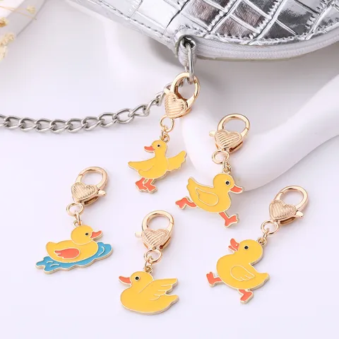 Cute Cartoon Little Yellow Duck Alloy Keychain Enamel Bag Charm Pendant Accessories For Schoolbag Key Ring Ornament