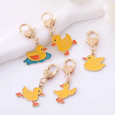 Cute Cartoon Little Yellow Duck Alloy Keychain Enamel Bag Charm Pendant Accessories For Schoolbag Key Ring Ornament