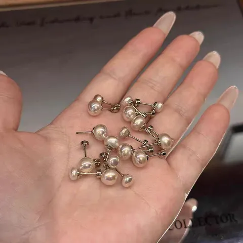 Minimalistisch Titanstahl Kaffeegold Rund Künstliche Perle Schraube Ohrstecker Elegant Button Perle Helix Knorpel Ohr Piercing Schmuck Für Damen Unisex Täglich