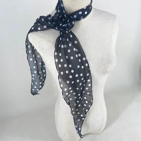 Dames Mode Polyester Sjaal Met Afneembare Rozenbloem Elegante Lange Halsemsjaal Dagelijks Casual Chique Bloemenprint Nekdoek
