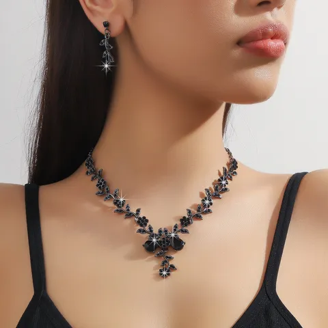 Splendido Set di Gioielli da Sposa in Lega con Strass Collana con Pendent a Goccia d'Acqua Orecchini Set per Matrimonio Banchetto Donna Gioielli