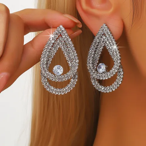 Moda Alloy Rhinestone Teardrop Stud Earrings Geometric Hollow Water Drop Earrings Women Jewelry Gift