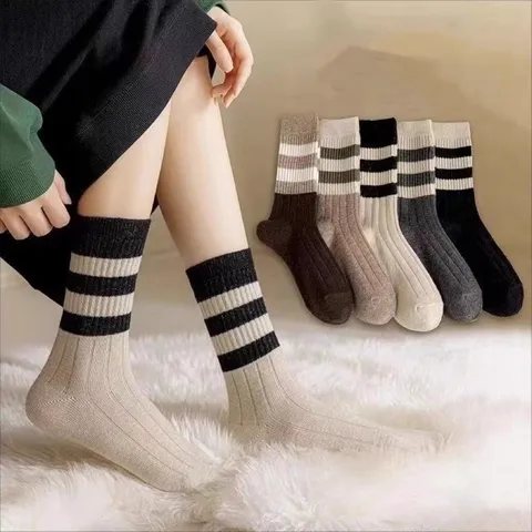 Women's Vintage Striped Crew Socks Retro Casual Cotton Breathable Warm Mid Tube Socks Fashion College Style Daily Wear