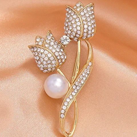 Spilla Elegante con Perla e Strass a Forma di Tulipano da Donna di Lusso Dorata in Metallo Fiore Risvolto Pin Gioiello Regalo