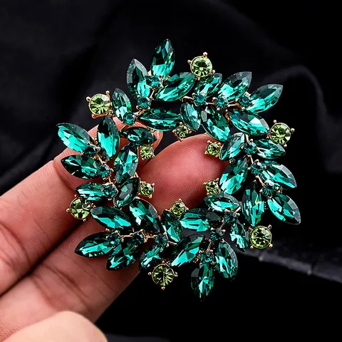 Moda Vintage Crystal Wreath Brooch Pin For Women Elegant Rhinestone Alloy Coat Cardigan Decor Jewelry Gift