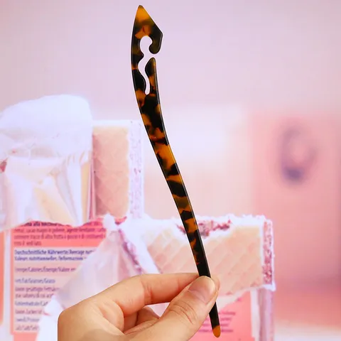 Vintage Cellulose Acetate Hair Sticks Chinese Style Hollow Cloud Pattern Hair Chopsticks Pins For Women Hair Styling Headwear Jewelry