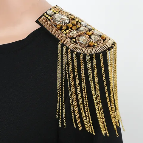 Spallina a Frangia in Metallo Stile Punk Vintage Britannico Con Strass in Lega di Zinco Distintivo per Abbigliamento DIY