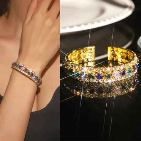 Retro Palast Stil Glänzende Strass Armreif Offen Drei Reihen Legierung Armband Für Damen Leichter Luxus Mode Schmuck Hand Accessoire