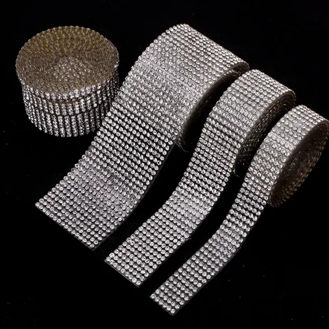 Ruban de Strass Autoadhésif Rouleau de Diamants en Cristal Scintillant pour DIY Coque de Téléphone Chaussures Vêtements
