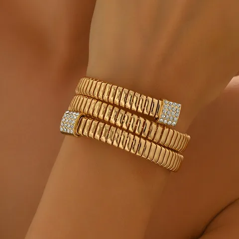 Exaggerated Multi Layer Open Bangle For Women Metallic Elastic Geometric Coil Bracelet Rhinestone Accents Luxury Fashion Hand Jewelry Gift