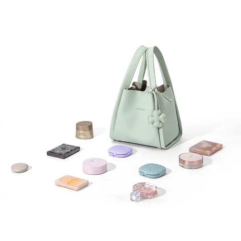 Women's Casual PVC Bucket Bag Fashion Letter Embossed Solid Color Shoulder Handbag With Double Handles Daily Commuting Bag