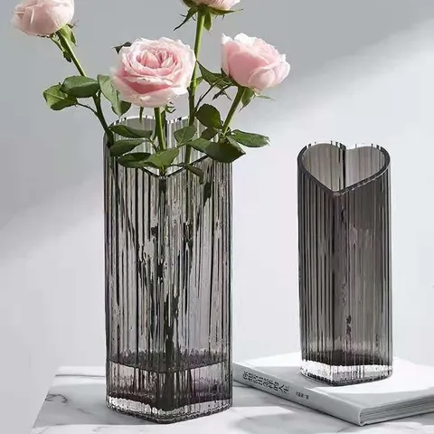 Heart Shaped Glass Vase Nordic Transparent Flower Pot Minimalist Hydroponic Floral Arrangement Home Decor
