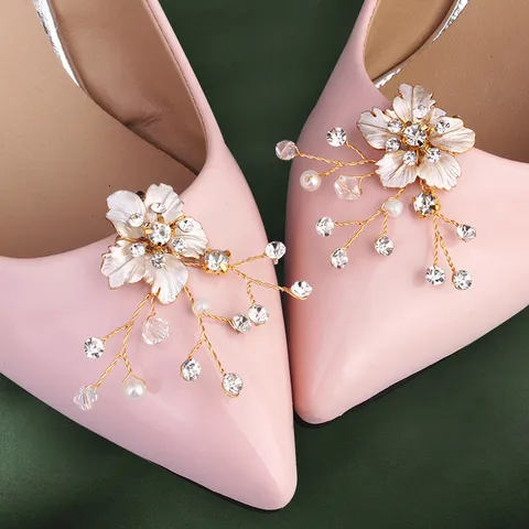 Elegant Alloy Rhinestone Floral Shoe Clips For Wedding Bridal Artificial Pearl Shoe Buckle Flower Decoration For Women High Heels