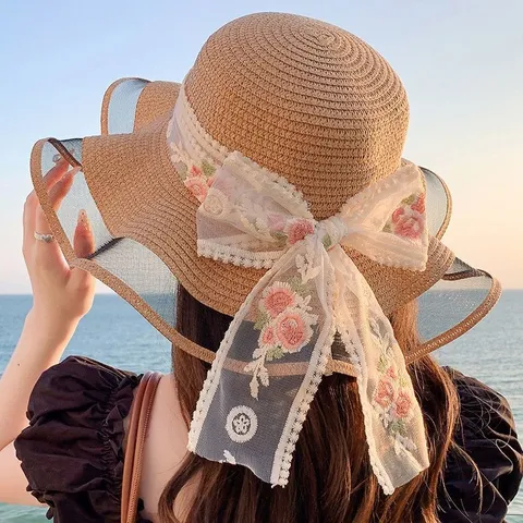 Chapeau de Soleil en Paille pour Femmes Grand Bord Large Chapeau de Plage Avec Ruban Floral Dentelle Maille Été Protection UV Vacances