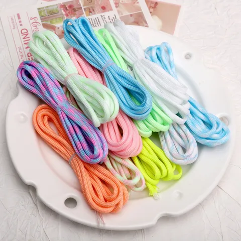 Leuchtende Paracord 4mm 7-Kern Glow In Dark Nylon Geflochtenes Seil Für Handgewebte Schmuckzubehör DIY Armband Schlüsselanhänger Materialien