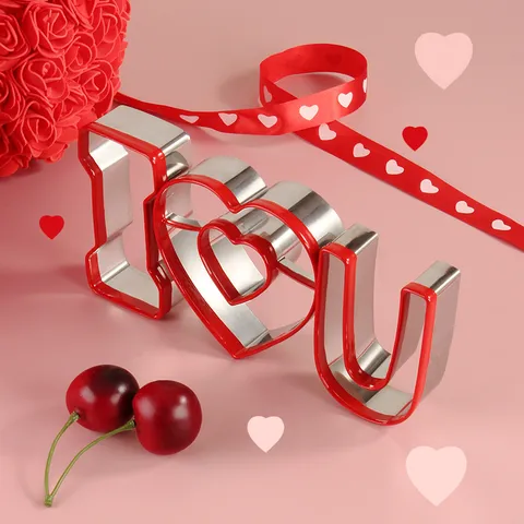 Ensemble d'Emporte-Pièces en Acier Inoxydable Saint-Valentin Moule à Pâtisserie en Forme de Cœur Avec Bord en PVC Outils de Pâtisserie pour Gâteau DIY