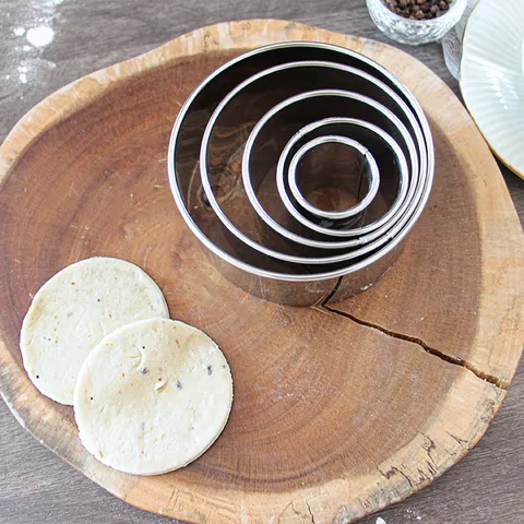 Moule à Gâteau en Mousse en Acier Inoxydable Épaissi Emporte-Pièce Rond Outil de Cuisson de Cuisine