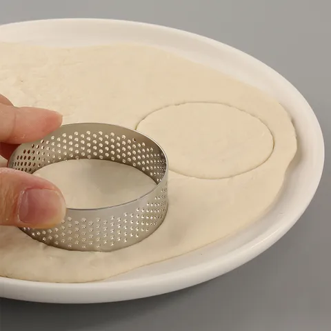 Moule à Gâteau Mousse Perforé en Acier Inoxydable 304 Cercle à Tarte Rond Outil de Pâtisserie de Cuisine