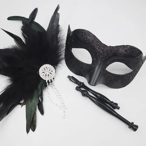 Elegant Feather Masquerade Mask For Women Sexy Handheld Half Face Eye Mask With Rhinestone Tassel Glitter Painted Venetian Party Mask For Halloween Carnival Christmas Costume Dance Show