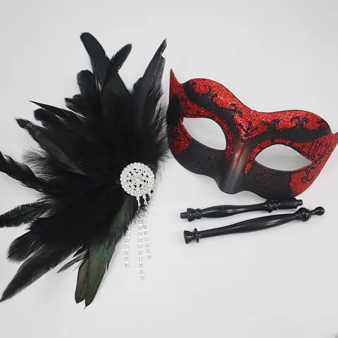Elegant Feather Masquerade Mask For Women Sexy Handheld Half Face Eye Mask With Rhinestone Tassel Glitter Painted Venetian Party Mask For Halloween Carnival Christmas Costume Dance Show