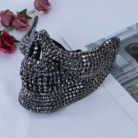 Punk Rhinestone Skull Half Face Mask Day Of The Dead Halloween Masquerade Party Costume Props Luxury Plastic Skeleton Mask For Cosplay