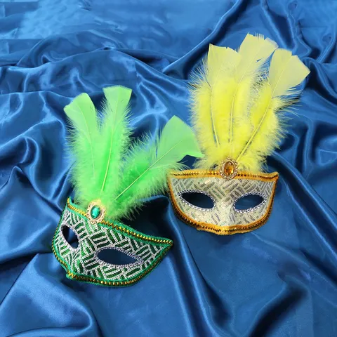 Venetiaans Masker voor Volwassenen Half Gezicht Plastic Veren Oogmasker Performance Gala Benodigdheden Halloween Carnaval Feestmasker