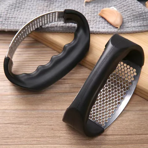 Stainless Steel Garlic Press Manual Garlic Mincer Ergonomic Handle Kitchen Tool Metal Ginger Garlic Crusher