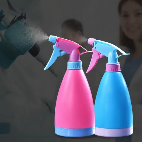 Candy Color Plastic Watering Bottle Hand Press Spray Bottle For Garden Plant Watering Can Flowers Cleaning