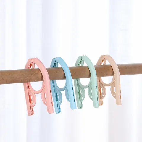 Portable Foldable Travel Clothes Hanger Plastic Magic Travel Home Storage Telescopic Anti-Slip Drying Rack