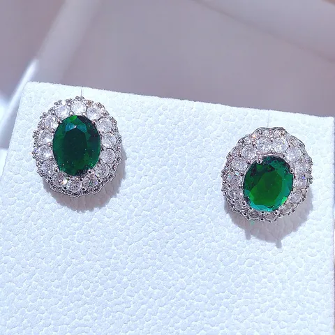 Set di Gioielli in Rame e Zirconia da Donna Anello Orecchini Collana con Pendente in Cristallo Ovale Verde Rosso Accessorio Elegante