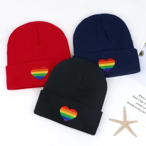 Gorro de Punto Bordado con Corazón Arcoíris para Hombre y Mujer Otoño Invierno Cálido Poliéster Gorro Suave con Dobladillo Exterior